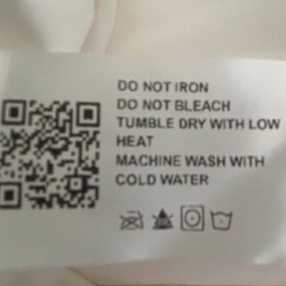 Cider Contour Double Layered U-neck Solid Tank Top, White, Size M-NWT - Picture 8 of 10